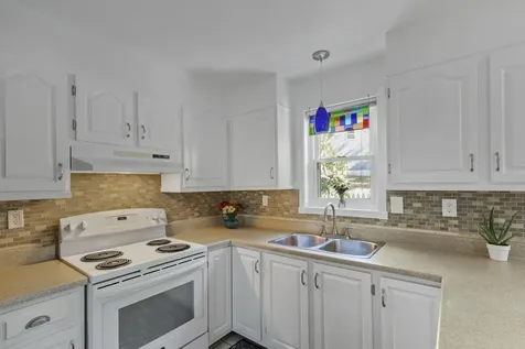 89 Mallard Drive Richmond ME 04357