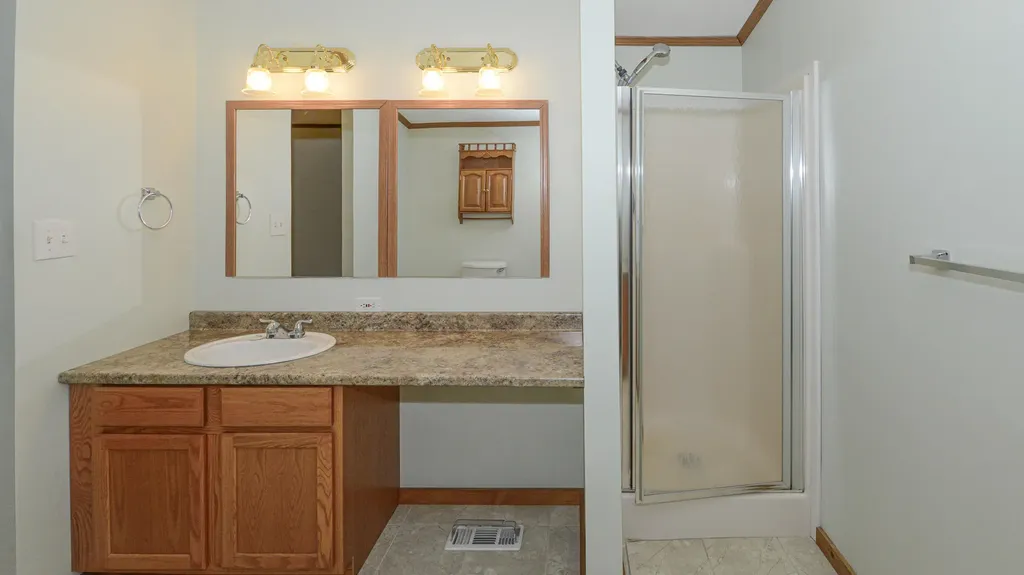 53 Plains Road Oxford ME 04270