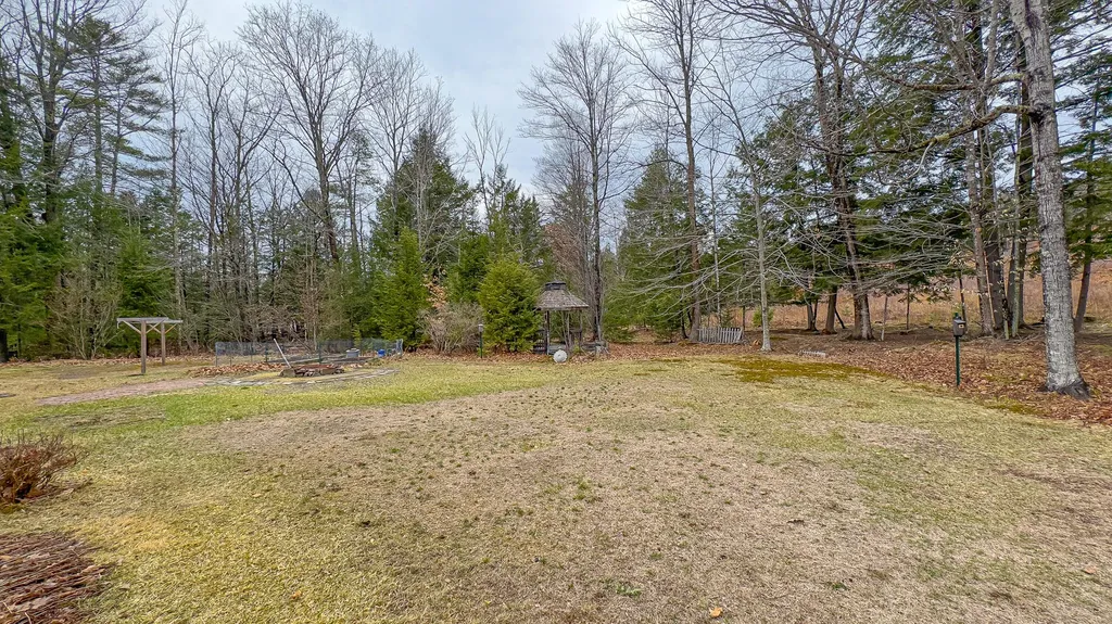 53 Plains Road Oxford ME 04270