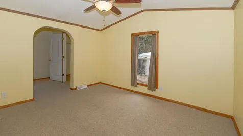 53 Plains Road Oxford ME 04270