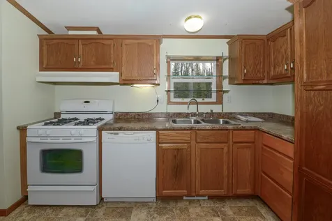 53 Plains Road Oxford ME 04270