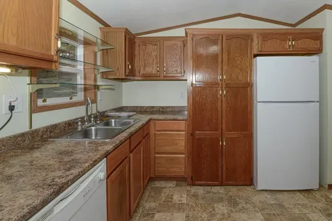 53 Plains Road Oxford ME 04270