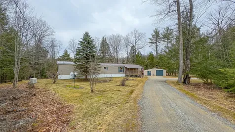 53 Plains Road Oxford ME 04270