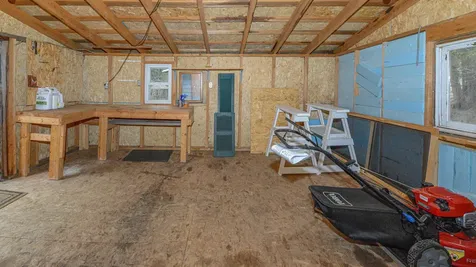 53 Plains Road Oxford ME 04270