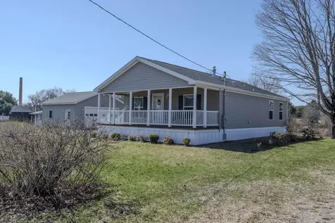 1032 Main Street Vassalboro ME 04989