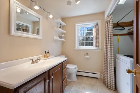 16 Richard Road Gorham ME 04038