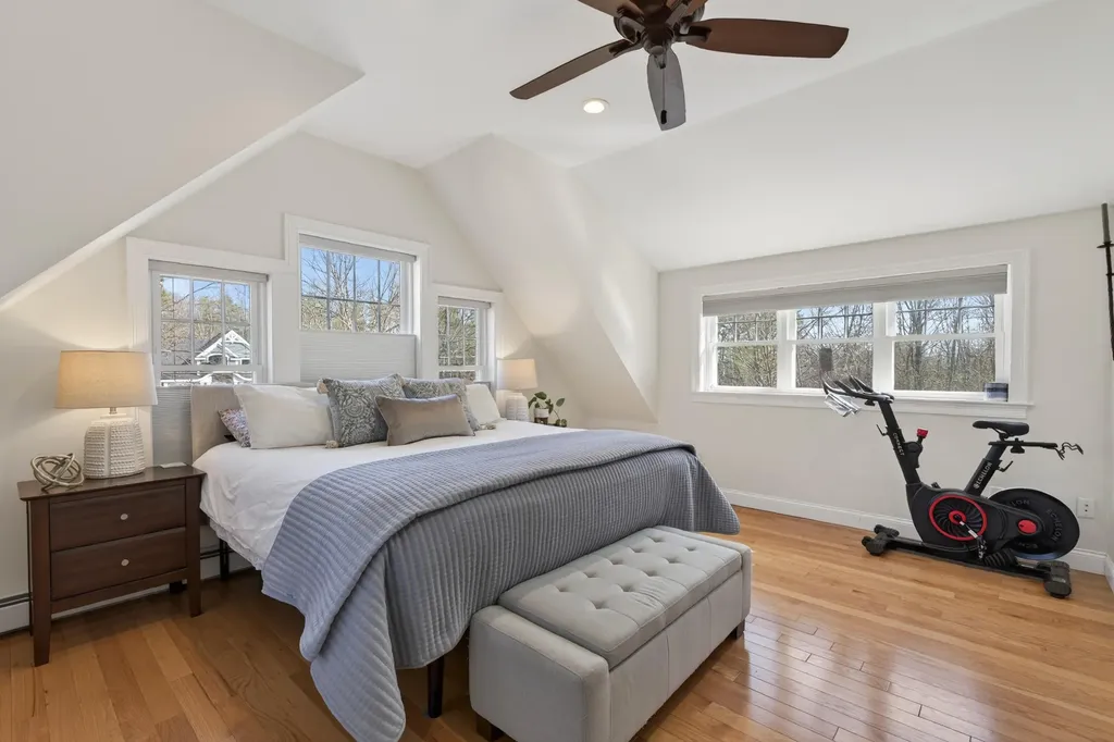 28 Elmwood Avenue Scarborough ME 04074