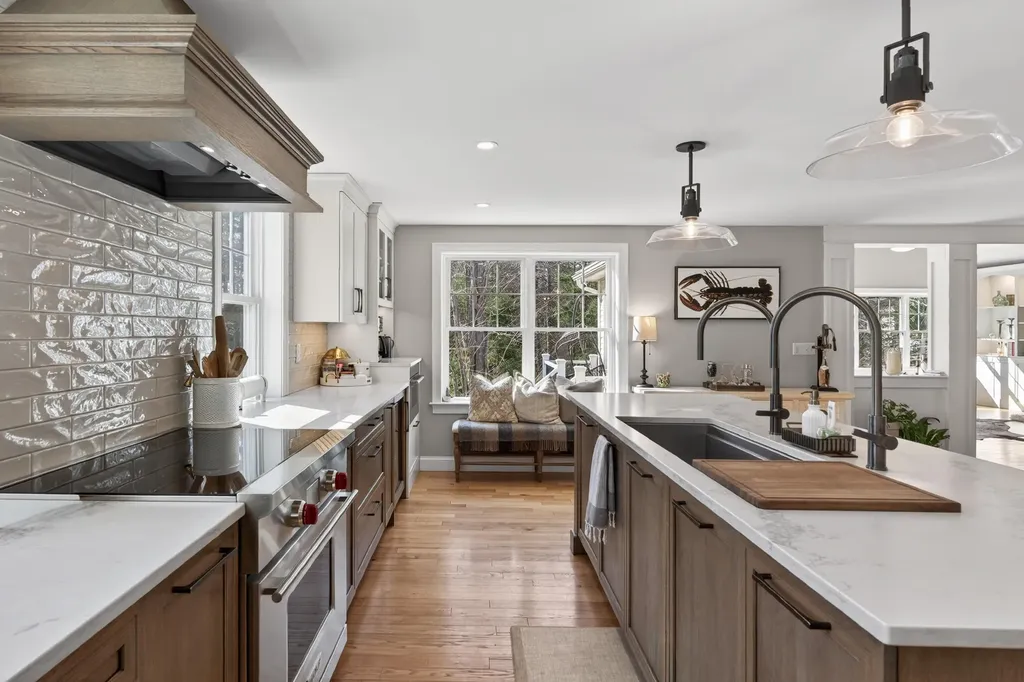 28 Elmwood Avenue Scarborough ME 04074