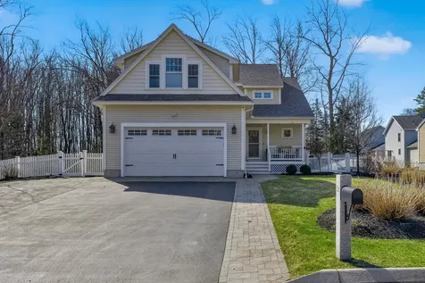 28 Elmwood Avenue Scarborough ME 04074