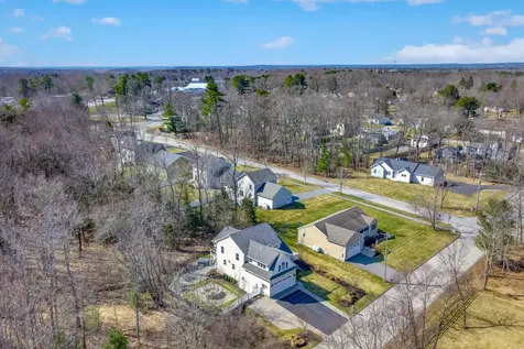 28 Elmwood Avenue Scarborough ME 04074