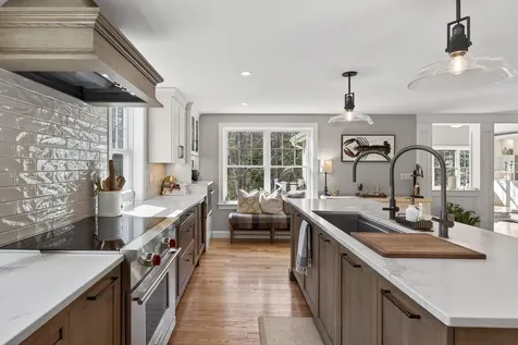 28 Elmwood Avenue Scarborough ME 04074
