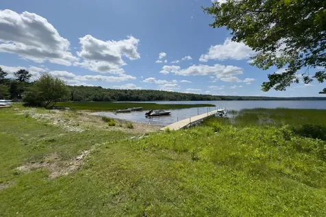 71 Bunny Trail Warren ME 04864