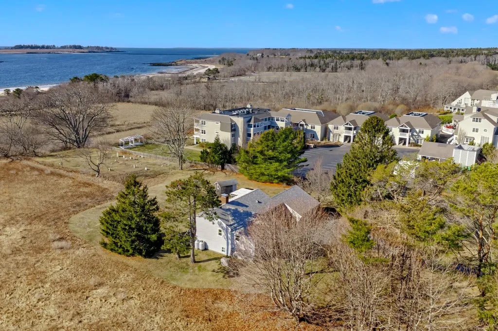 32 Bowery Beach Road Cape Elizabeth ME 04107