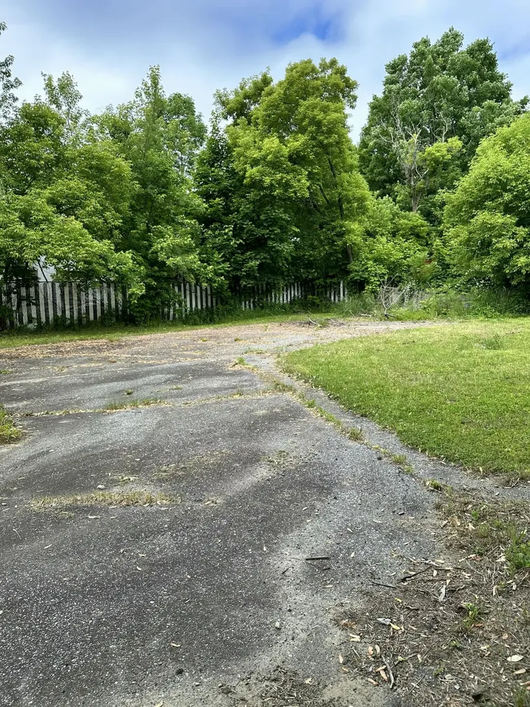 18 Porter Bridge Road Mexico ME 04257