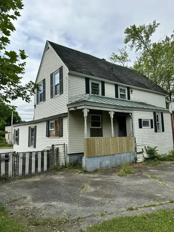 18 Porter Bridge Road Mexico ME 04257