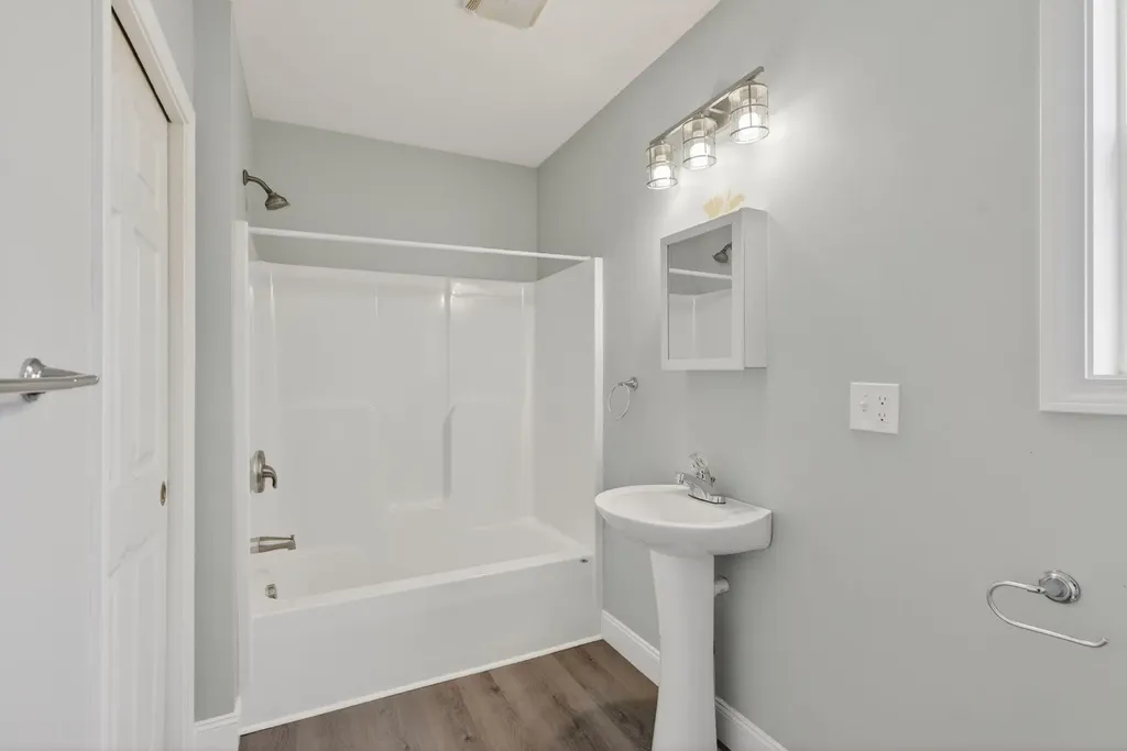 994 Portland Road Saco ME 04072