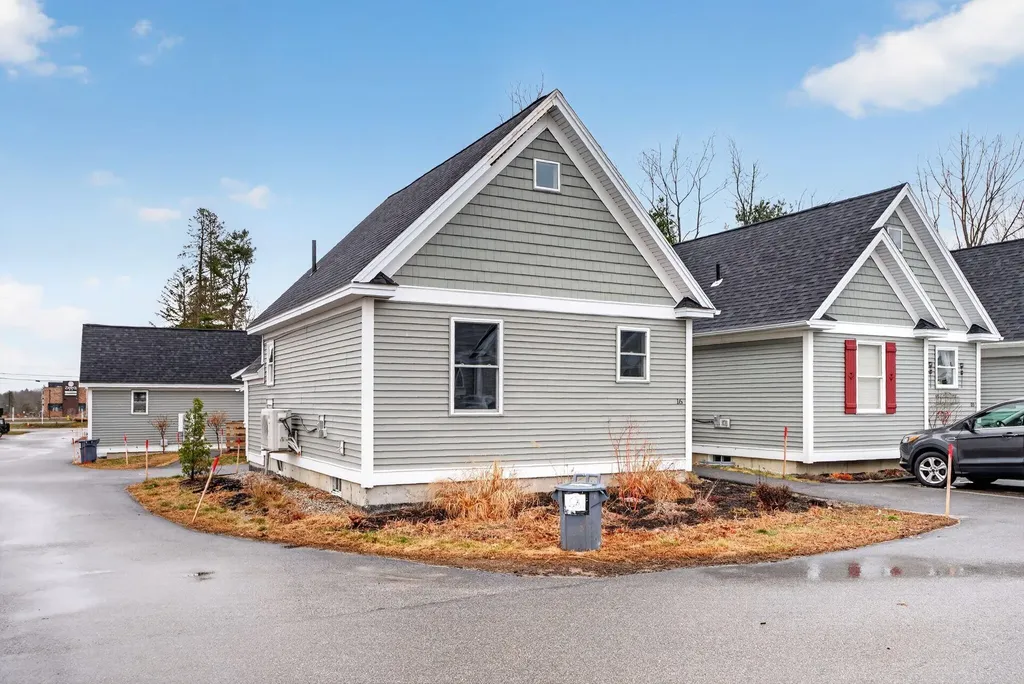 994 Portland Road Saco ME 04072