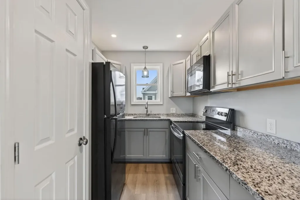 994 Portland Road Saco ME 04072