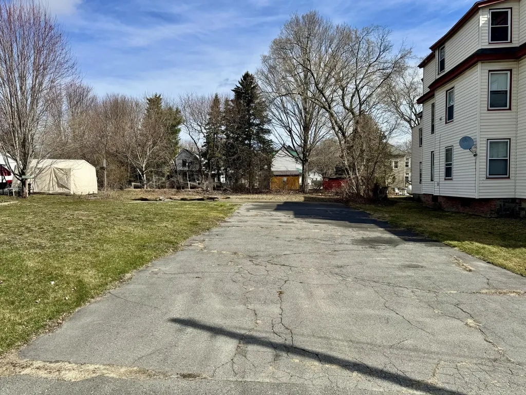 25 Oak Street Waterville ME 04901