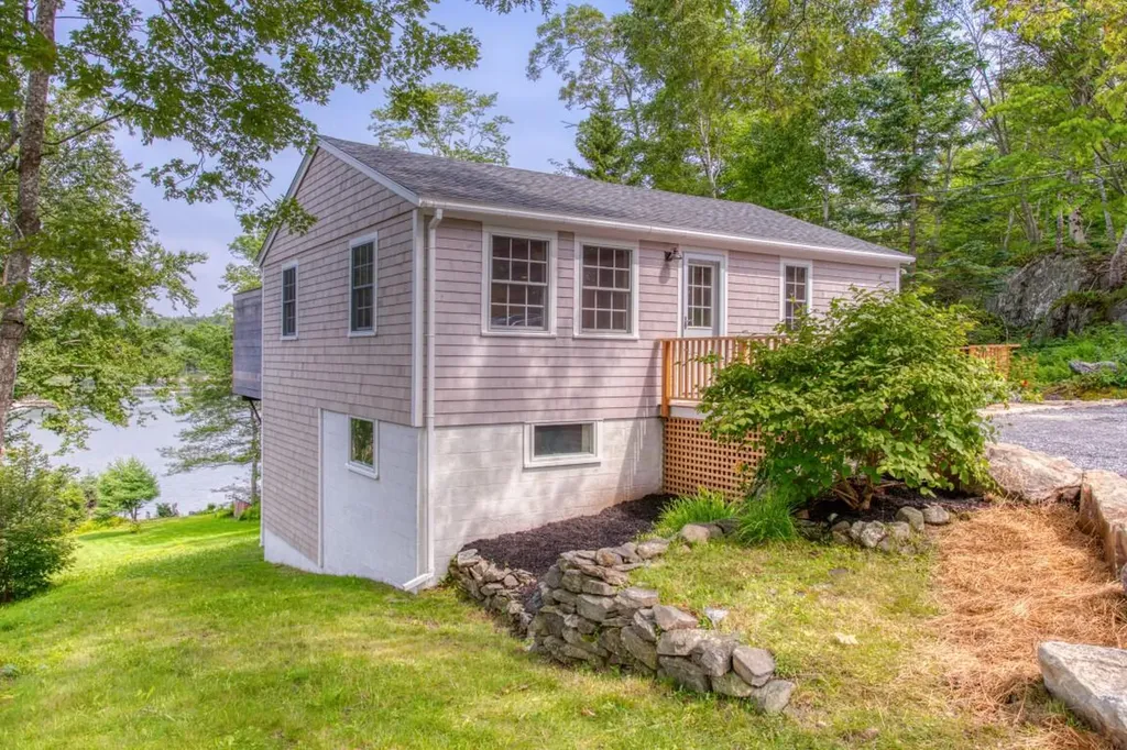 672 Ocean Point Road Boothbay ME 04544