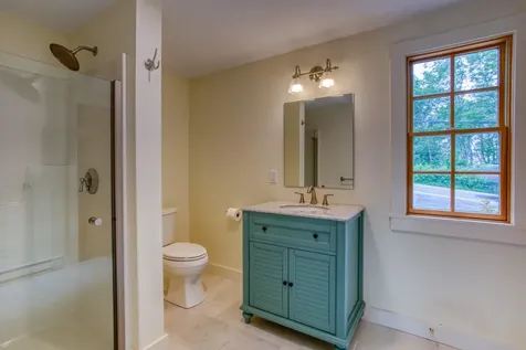 672 Ocean Point Road Boothbay ME 04544