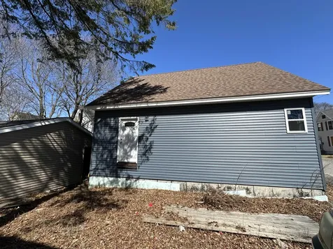 24 Prentiss Street Bangor ME 04401