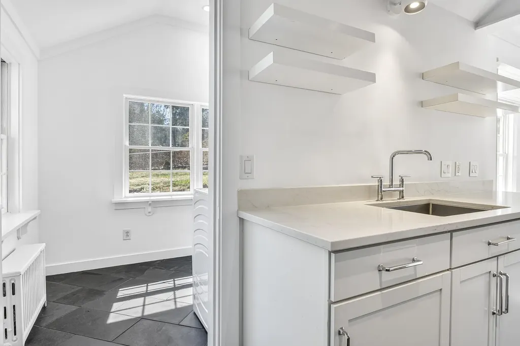 60 Oakhurst Road Cape Elizabeth ME 04107