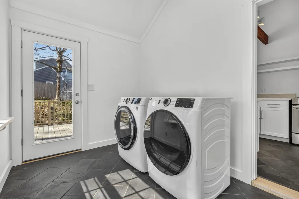 60 Oakhurst Road Cape Elizabeth ME 04107