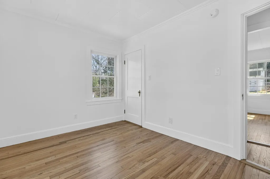 60 Oakhurst Road Cape Elizabeth ME 04107