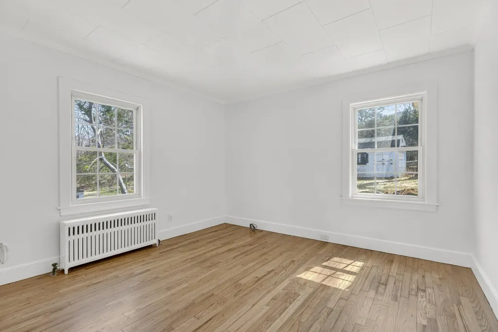 60 Oakhurst Road Cape Elizabeth ME 04107