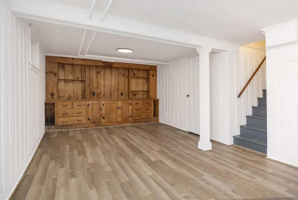60 Oakhurst Road Cape Elizabeth ME 04107