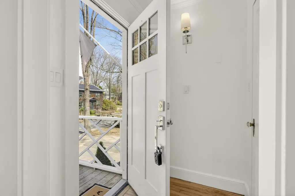 60 Oakhurst Road Cape Elizabeth ME 04107