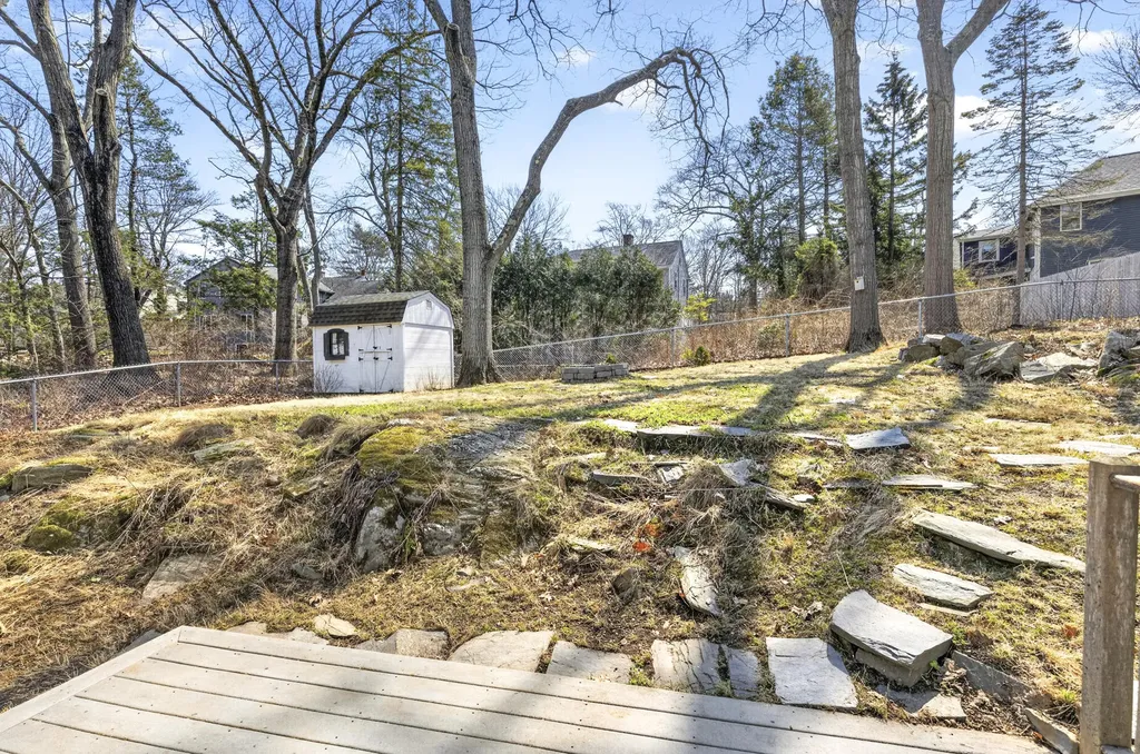 60 Oakhurst Road Cape Elizabeth ME 04107