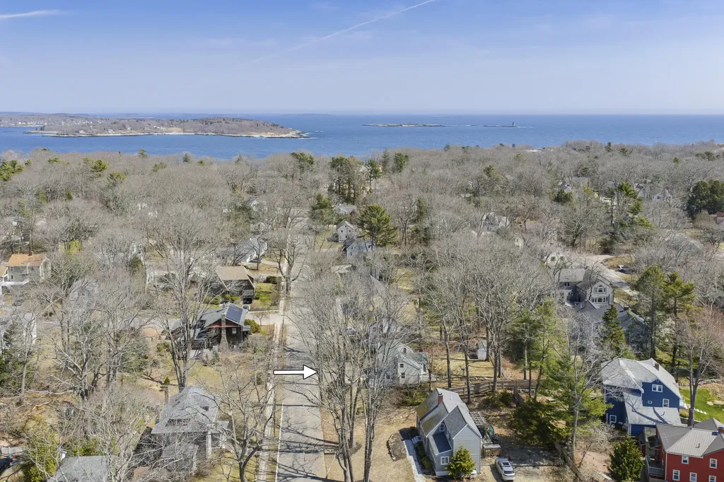60 Oakhurst Road Cape Elizabeth ME 04107