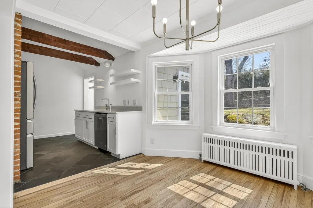 60 Oakhurst Road Cape Elizabeth ME 04107