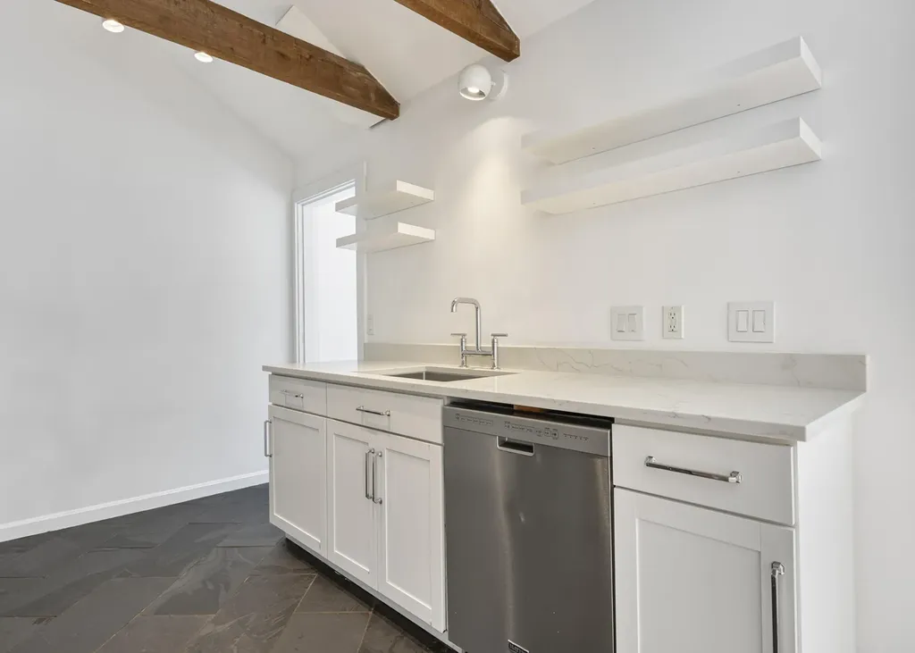 60 Oakhurst Road Cape Elizabeth ME 04107
