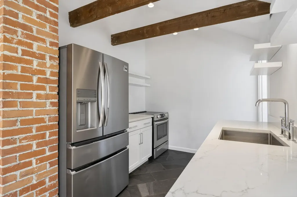 60 Oakhurst Road Cape Elizabeth ME 04107