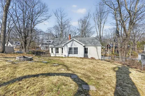 60 Oakhurst Road Cape Elizabeth ME 04107