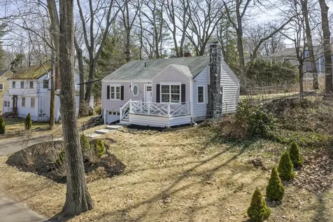 60 Oakhurst Road Cape Elizabeth ME 04107