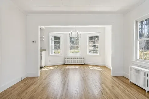 60 Oakhurst Road Cape Elizabeth ME 04107