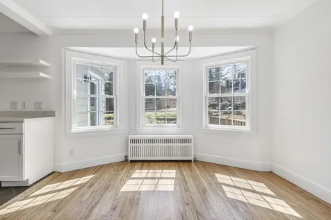 60 Oakhurst Road Cape Elizabeth ME 04107
