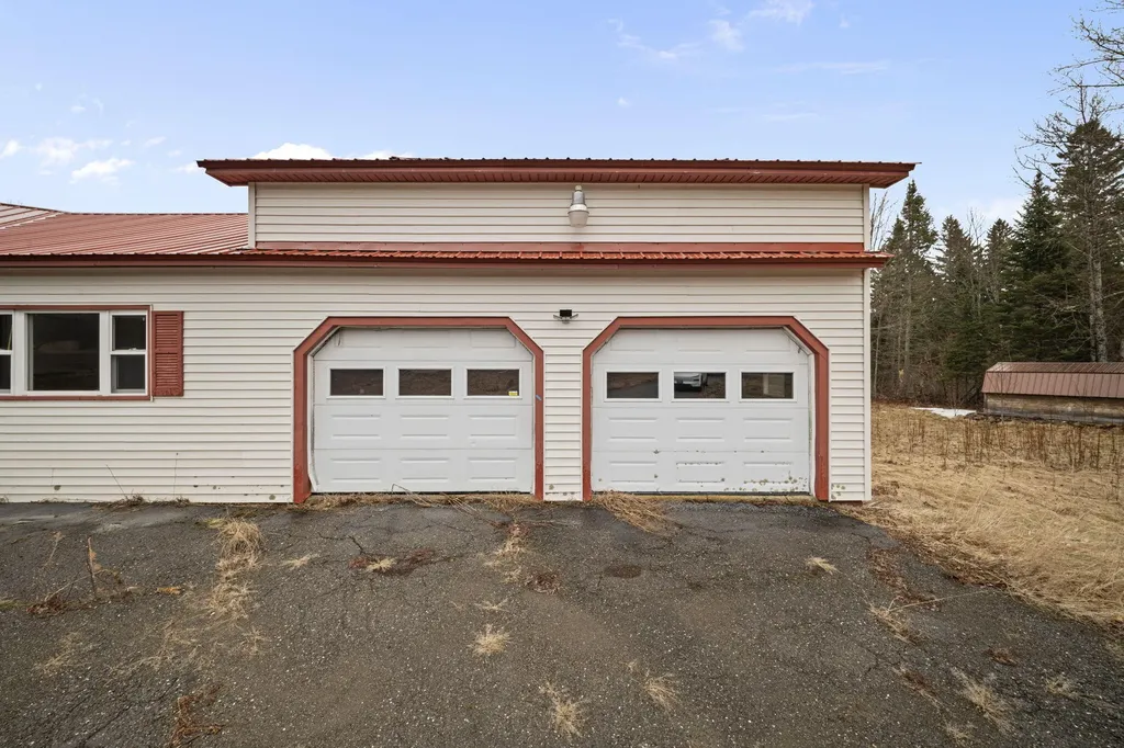 913 B Road Ludlow ME 04730