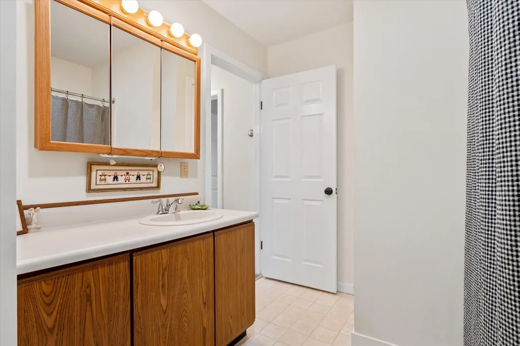 135 Mayo Road Hampden ME 04444
