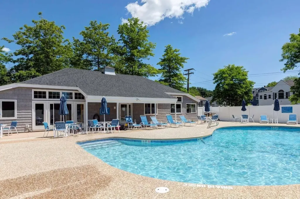 146 W Grand Avenue Old Orchard Beach ME 04064