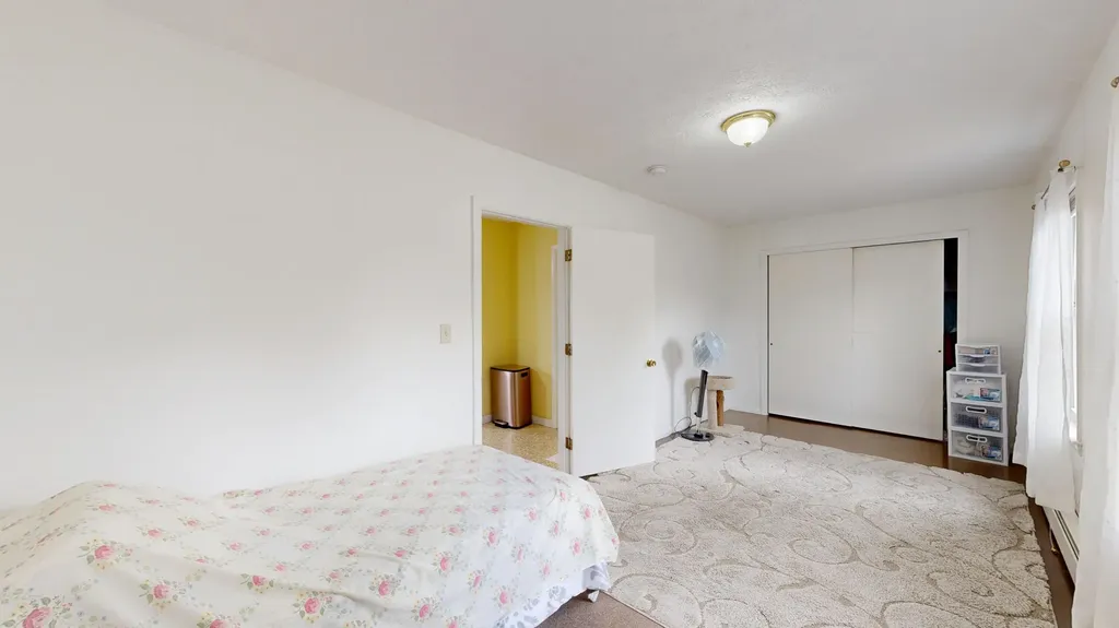 28 Ferry Road Saco ME 04072