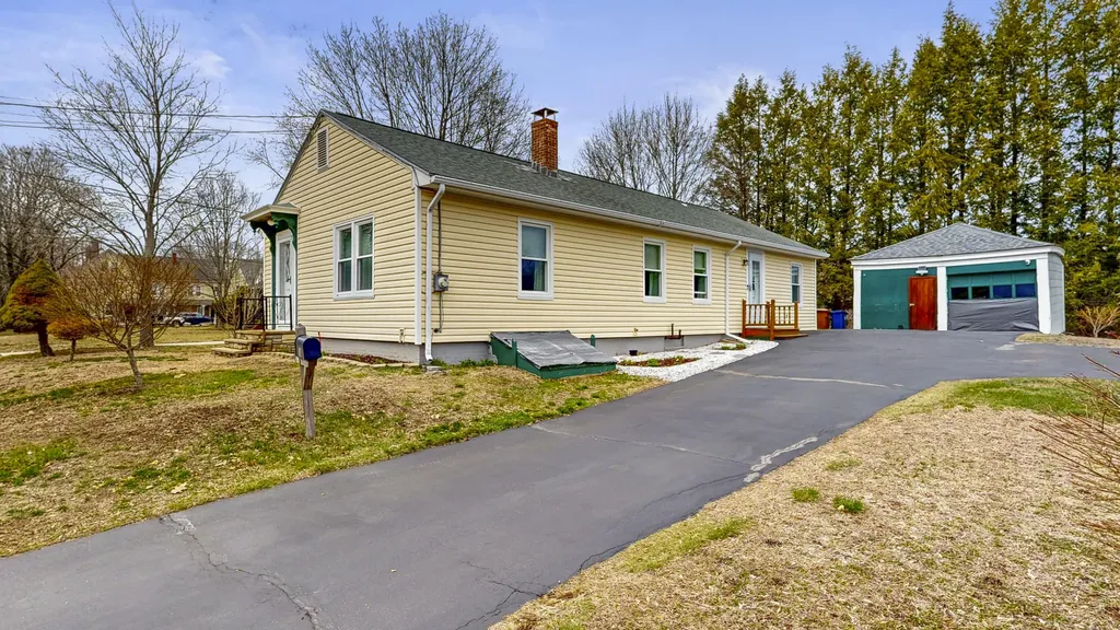 28 Ferry Road Saco ME 04072
