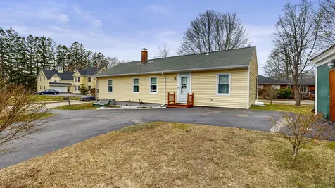 28 Ferry Road Saco ME 04072