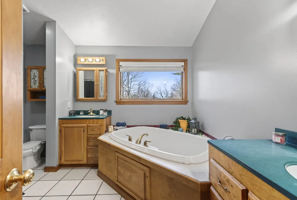 692 Battle Ridge Road Clinton ME 04927