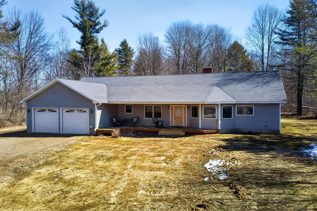 692 Battle Ridge Road Clinton ME 04927