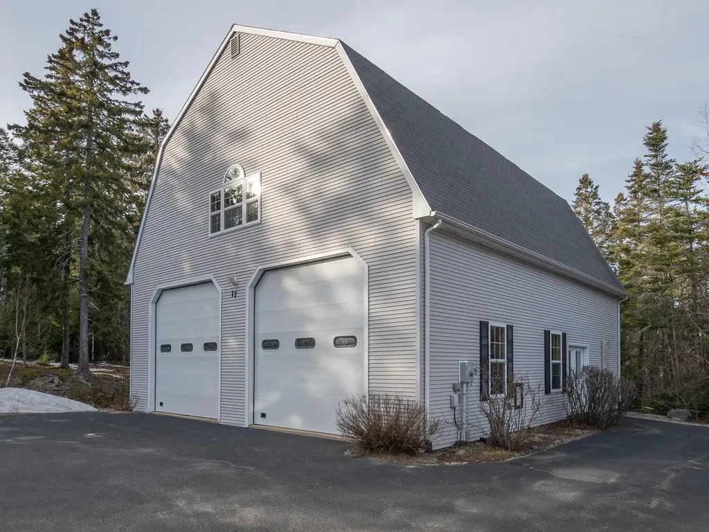 17 Mayflower Lane Bar Harbor ME 04609